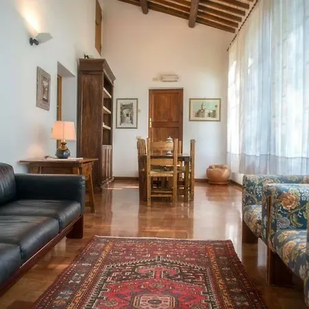 Casa Dei Lecci Апартаменты Фолиньо