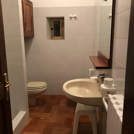 Апартаменты Casa Dei Lecci Фолиньо